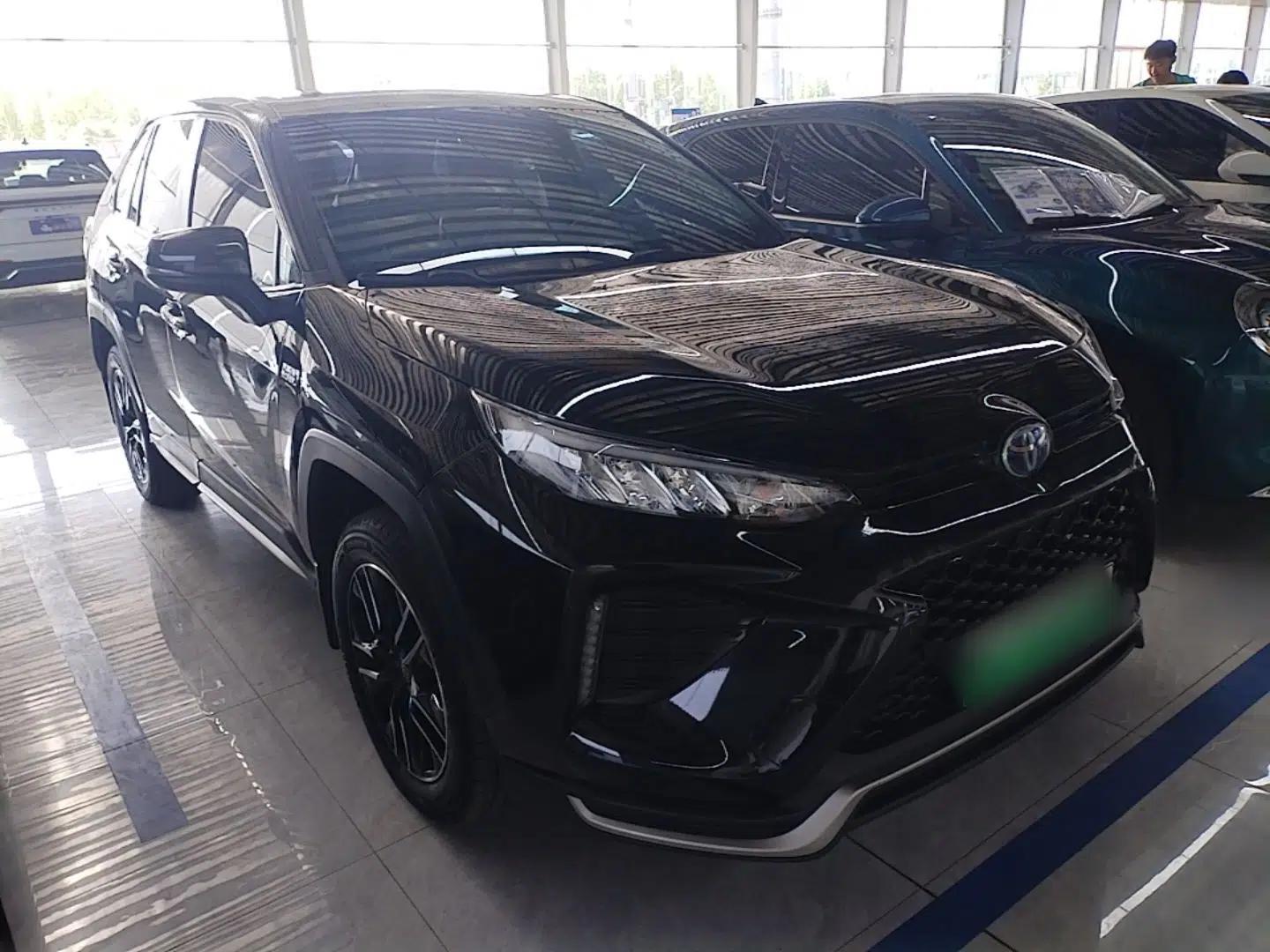 Toyota Wildlander New Energy 2021 High-Performance Edition 2.5L Two-Wheel Drive Powerful Version — миниатюра 3