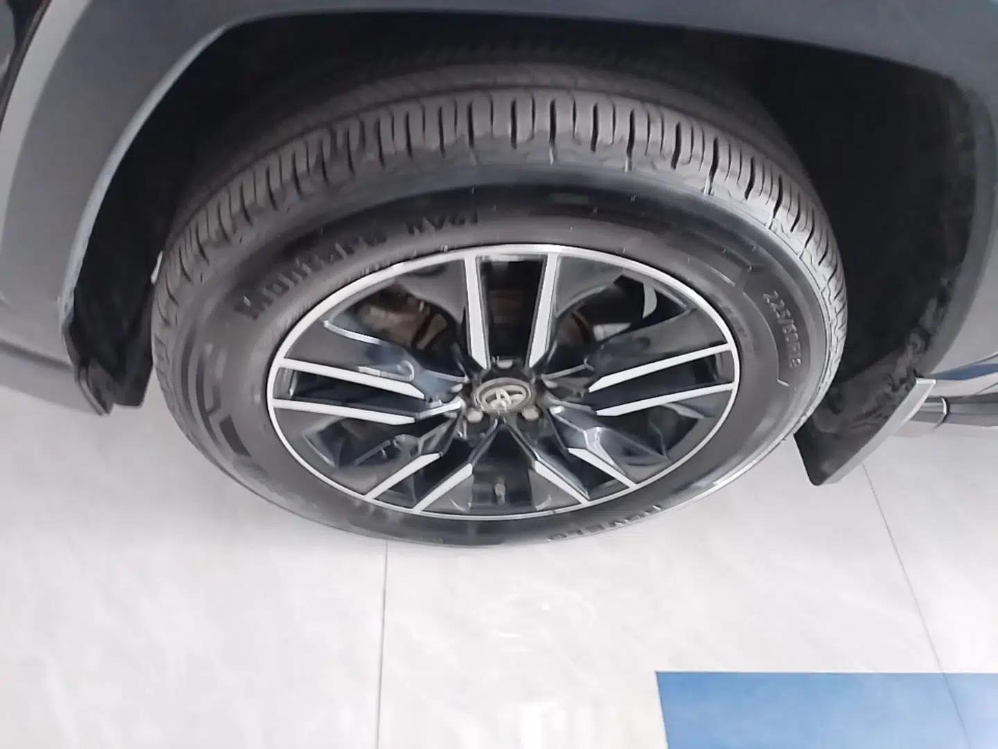 Toyota Wildlander New Energy 2021 High-Performance Edition 2.5L Two-Wheel Drive Powerful Version — миниатюра 8