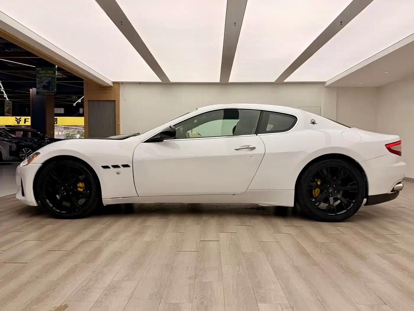 GranTurismo 2013 4.7L Sport Automatic — миниатюра 5