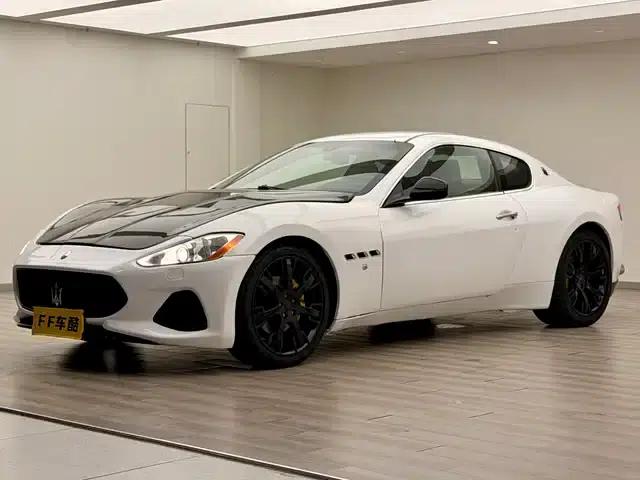 GranTurismo 2013 4.7L Sport Automatic