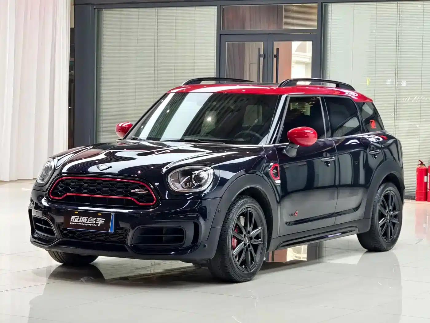 MINI JCW COUNTRYMAN 2021 2.0T JOHN COOPER WORKS — миниатюра 1