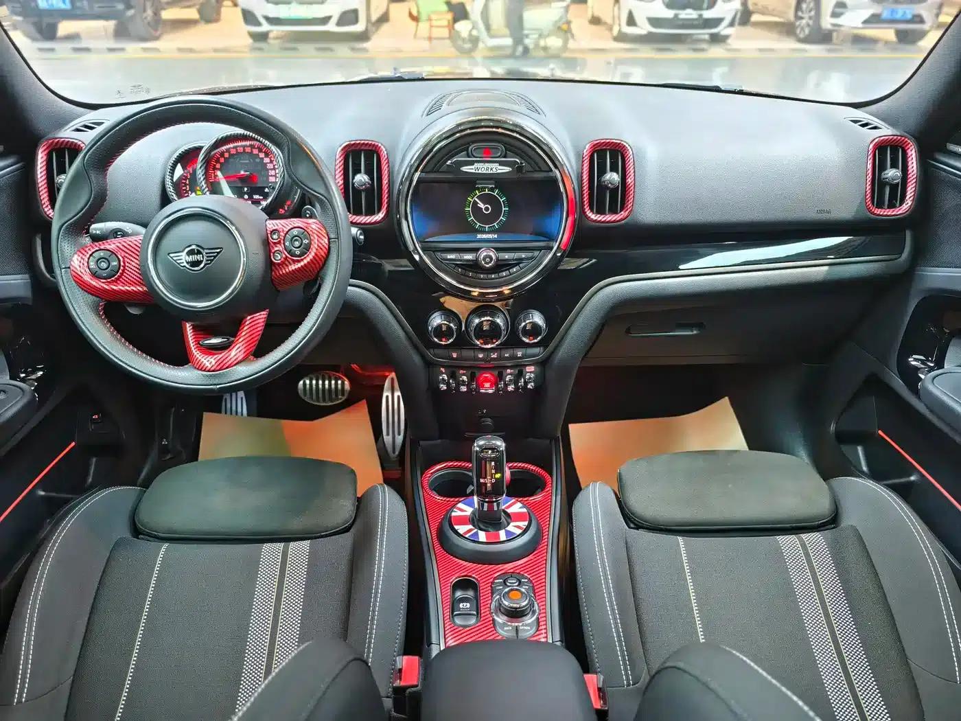MINI JCW COUNTRYMAN 2021 2.0T JOHN COOPER WORKS — миниатюра 7