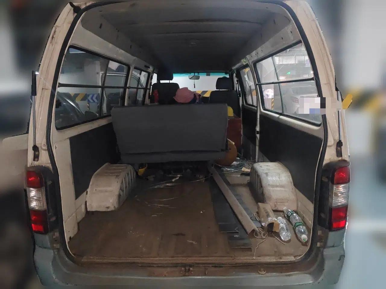 Foton Scenic 2014 2.0L Express Standard Long-Wheelbase Low-Roof Version 486EQV4 — миниатюра 20