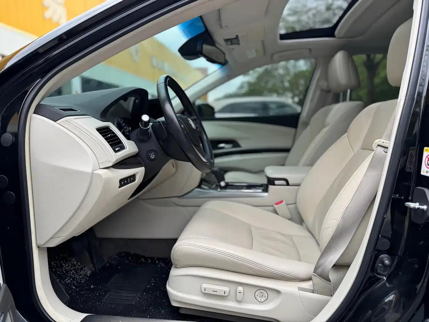 Acura RLX 2013 3.5L PAWS Edition — миниатюра 4