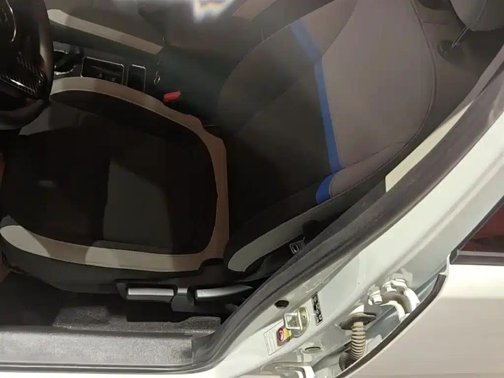 ORA White Cat 2020 Model 305km Luxury — миниатюра 15