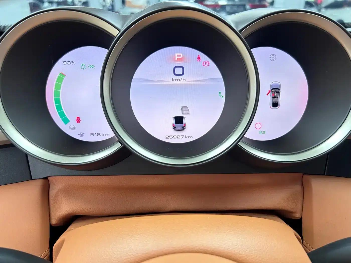 ORA Lightning Cat 2022 555km Premium Edition — миниатюра 12