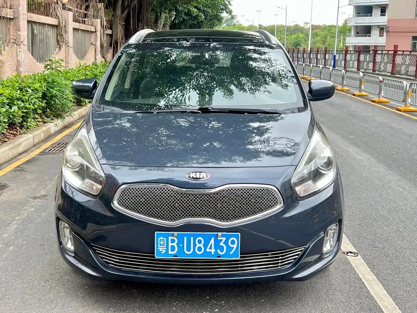 Carens 2013 2.0L 7-seater Automatic Standard Edition (National IV Emission Standard) — миниатюра 2
