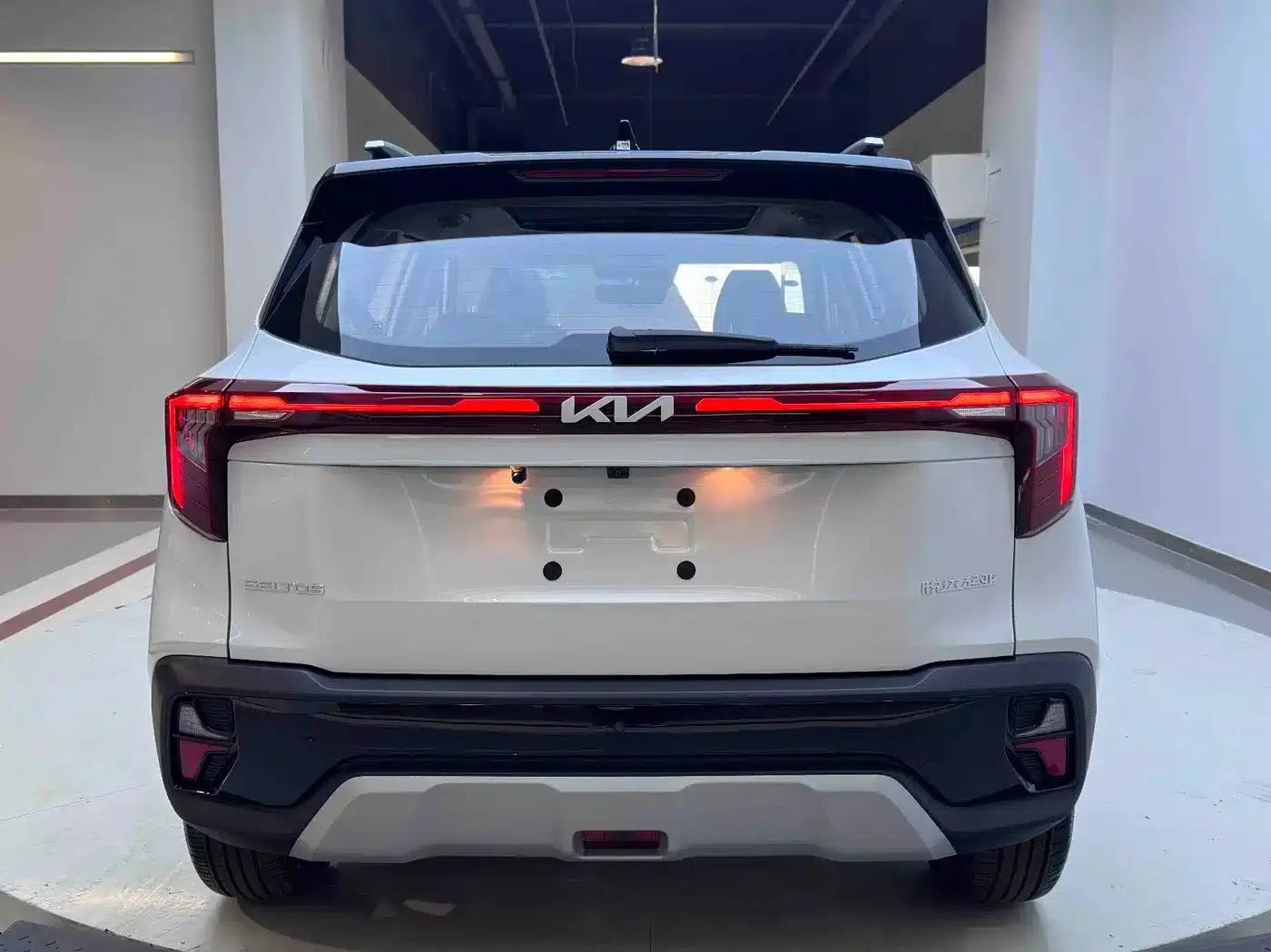 2023 Citroën Cytus 1.5L CVT Luxury Edition — миниатюра 3
