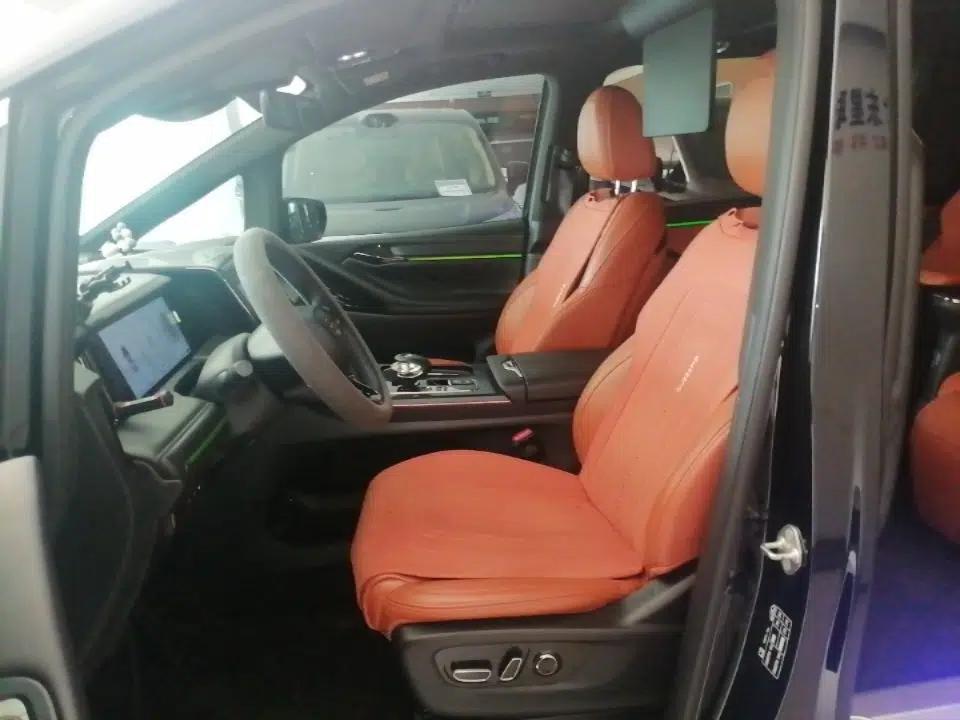 GAC Trumpchi E9 2024 E9 Deluxe Edition — миниатюра 18