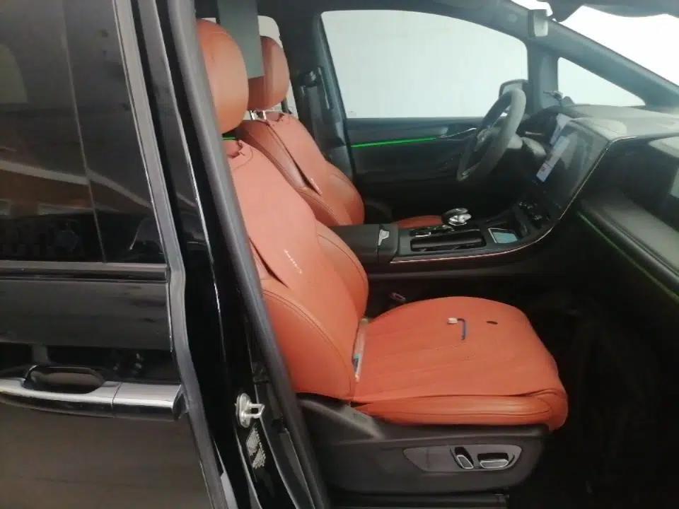 GAC Trumpchi E9 2024 E9 Deluxe Edition — миниатюра 23