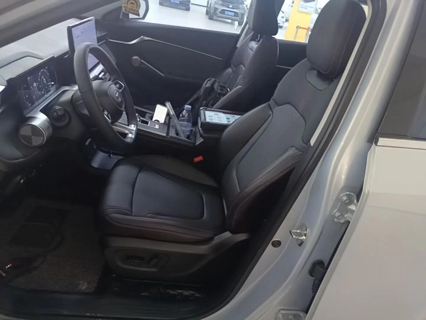 GAC Trumpchi EMKOO 2022 2.0T Neutron Star Pro Edition — миниатюра 17