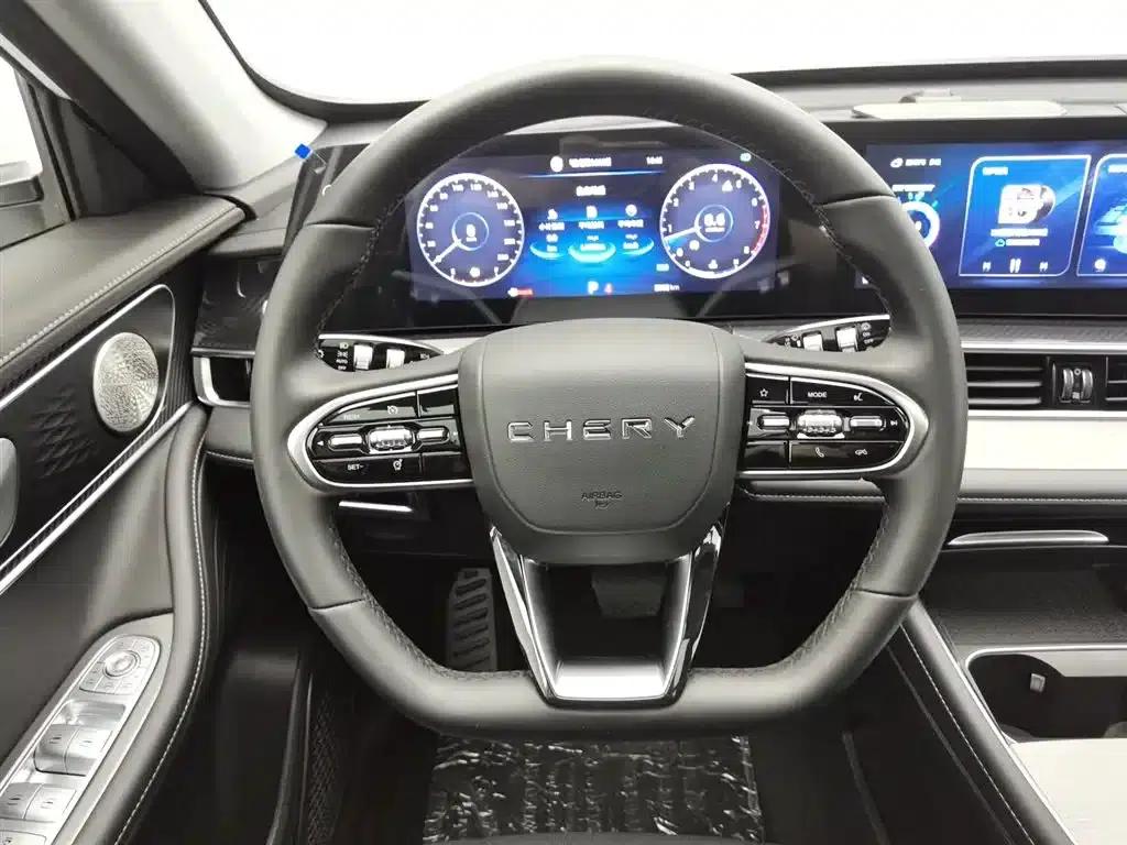Chery Tiggo 7 PLUS 2025 1.6TGDI DCT Premium Edition — миниатюра 11
