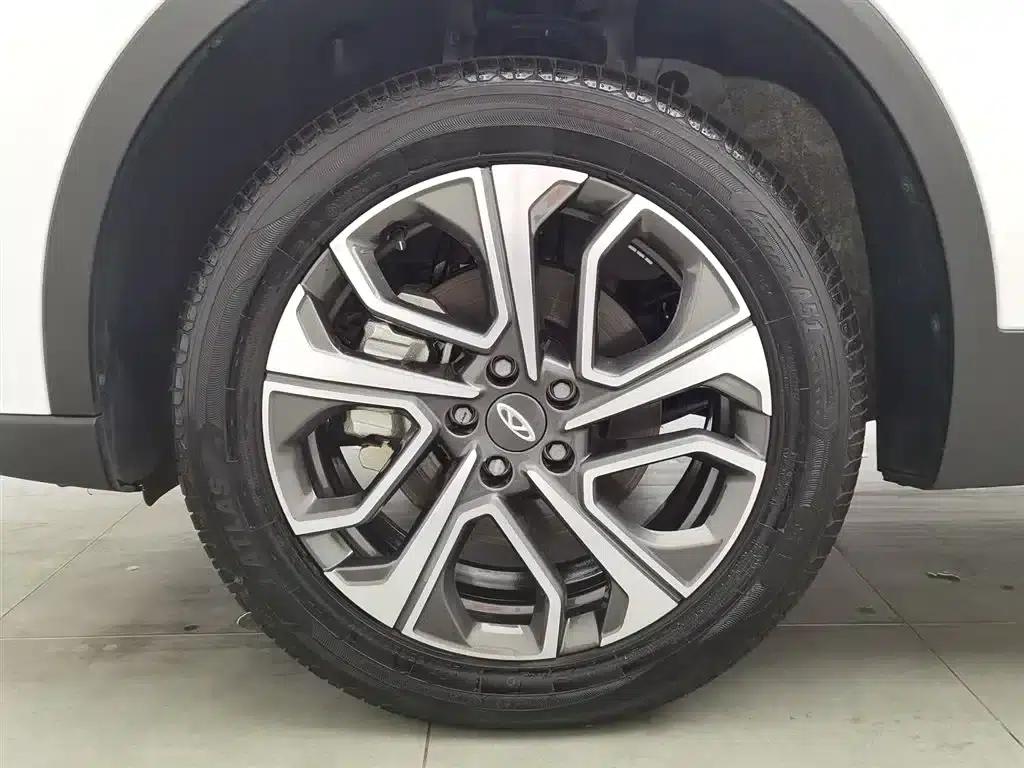 Chery Tiggo 7 PLUS 2025 1.6TGDI DCT Premium Edition — миниатюра 17