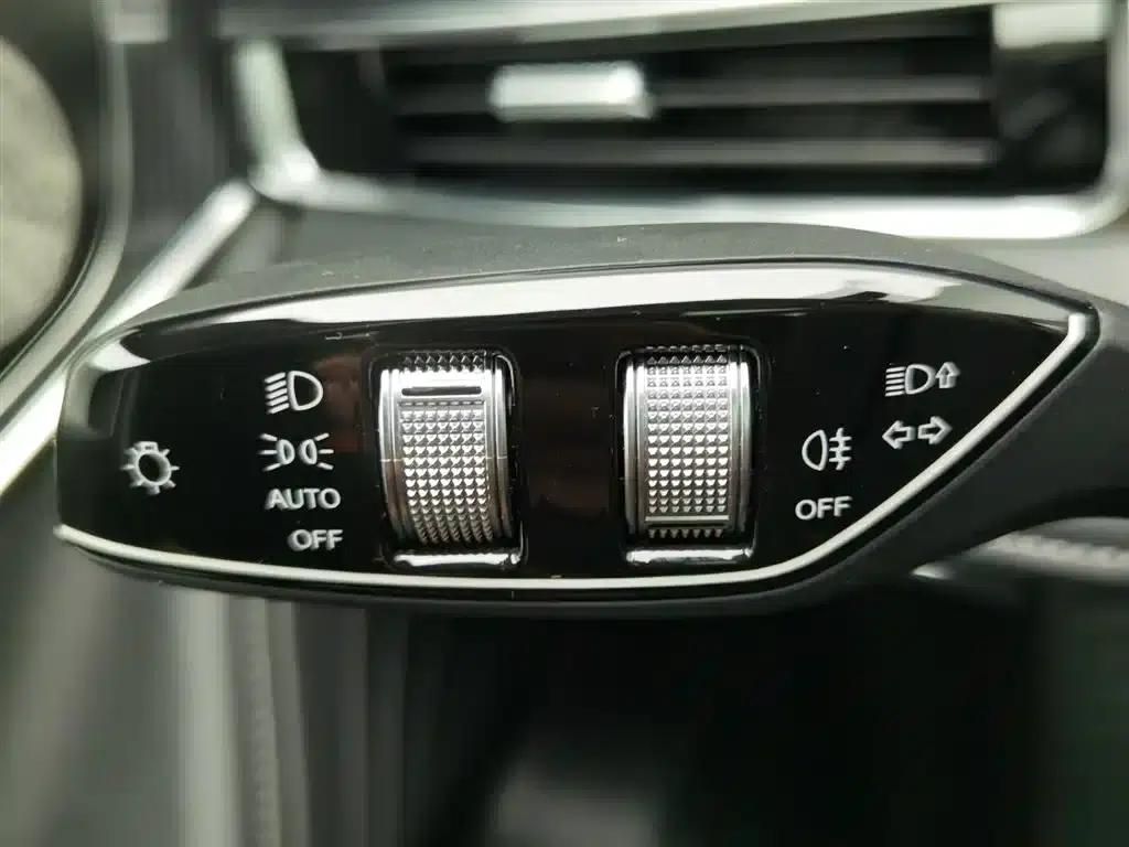 Chery Tiggo 7 PLUS 2025 1.6TGDI DCT Premium Edition — миниатюра 21