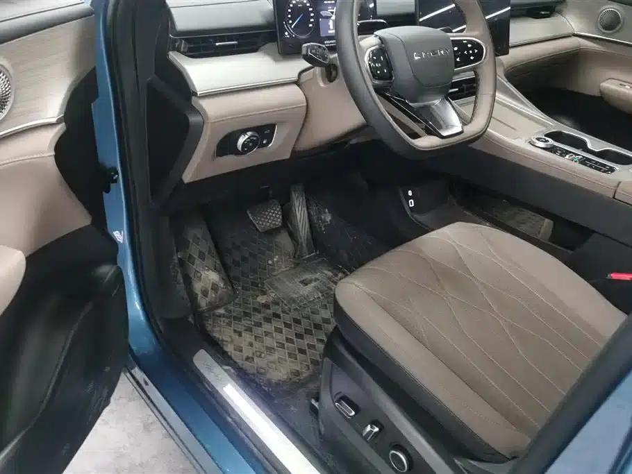 Chery Tiggo 8 PLUS C-DM 2025 1.5T 116km/h Premium 5-seater — миниатюра 9