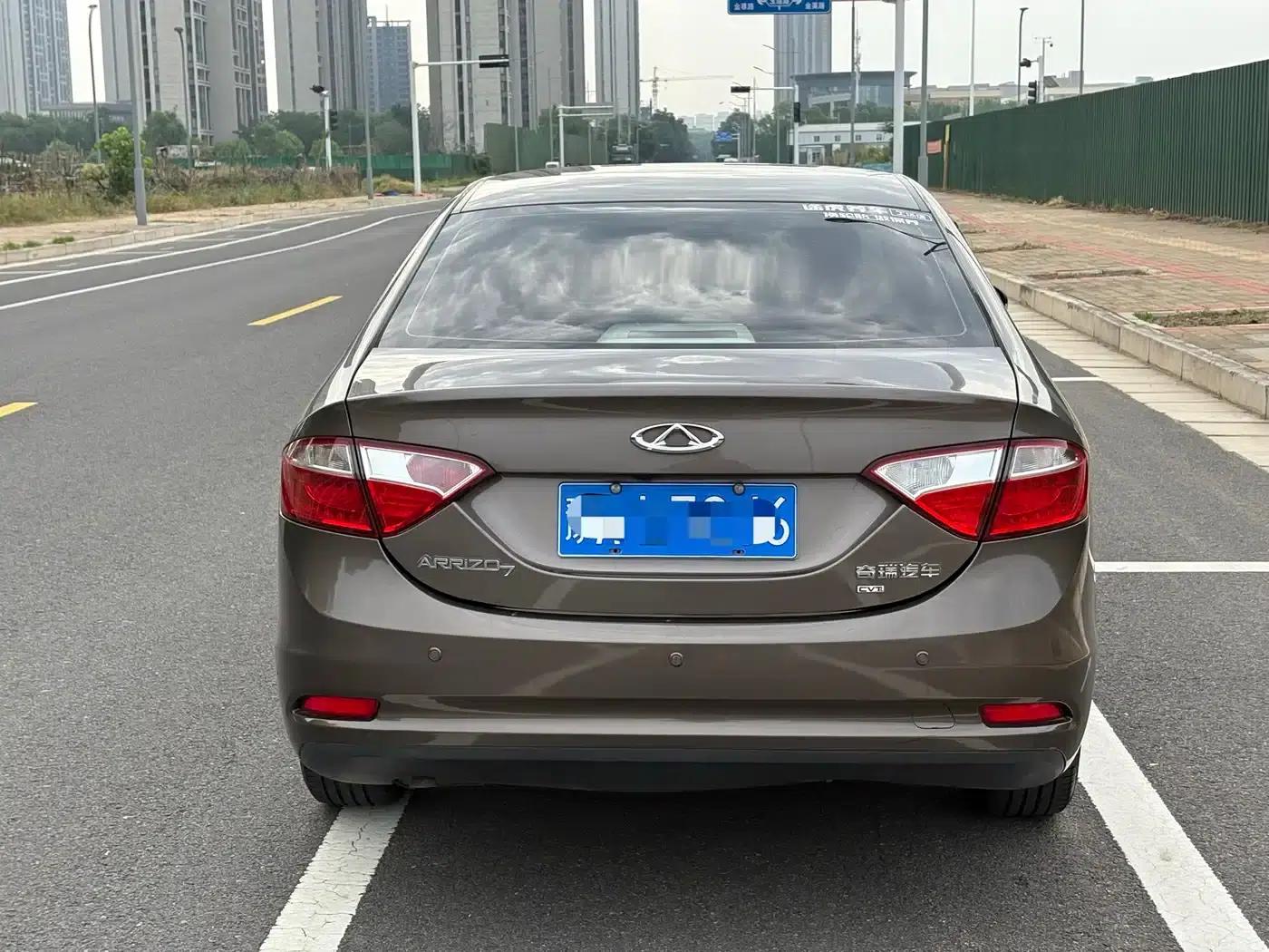 Chery Arrizo 7 2015 1.6L CVT Premium Edition — миниатюра 9