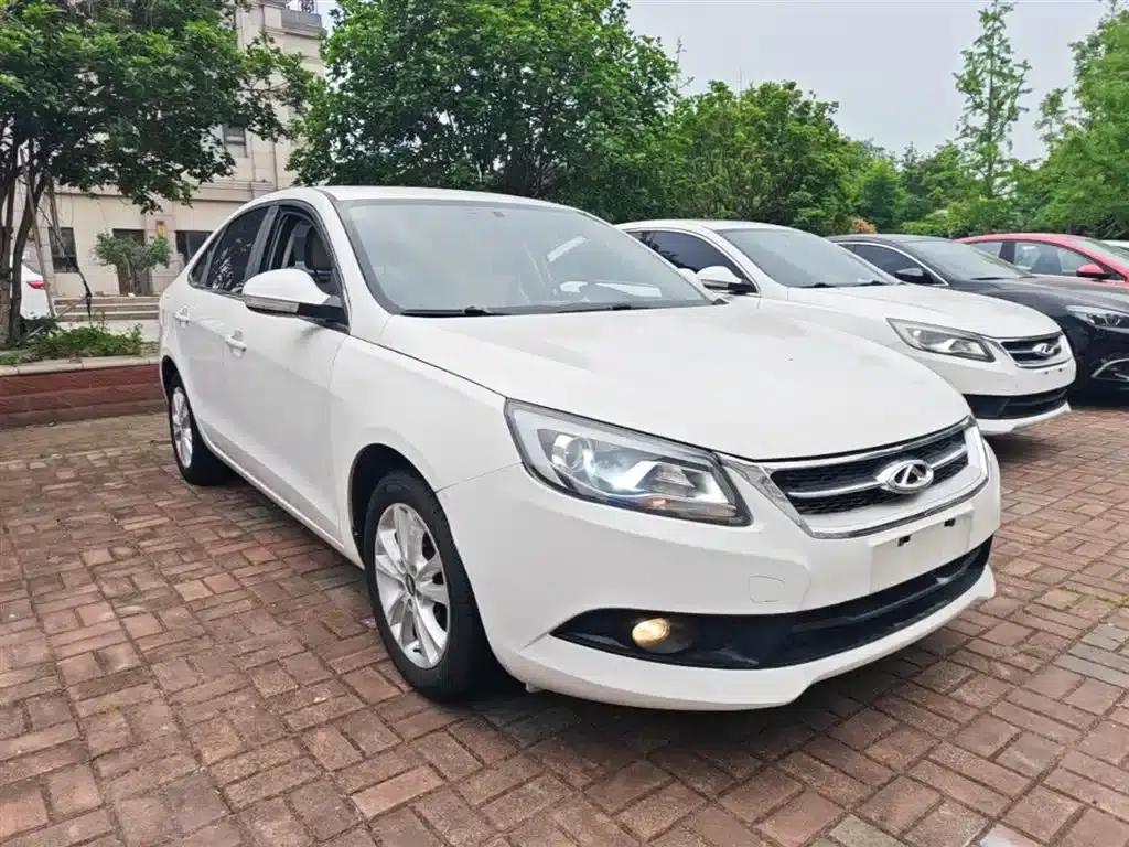 Chery Arrizo 7 2015 1.6L Manual Elite Edition — миниатюра 4