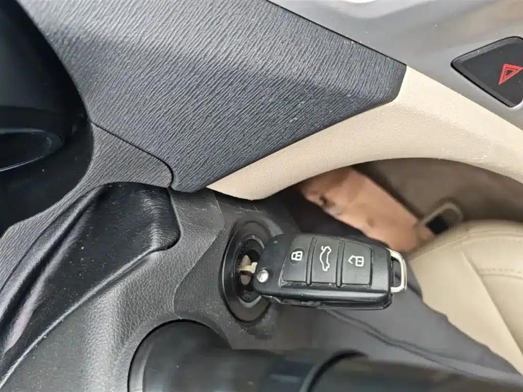 Chery Arrizo 7 2015 1.6L Manual Elite Edition — миниатюра 9