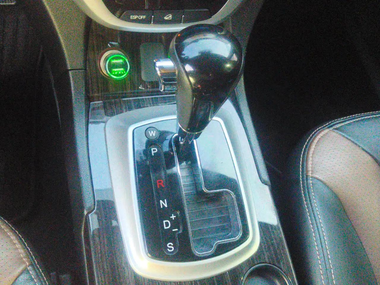 GAC Trumpchi GS5 Super 2015 2.0L Automatic Two-Wheel Drive Luxury Navigation Edition — миниатюра 15