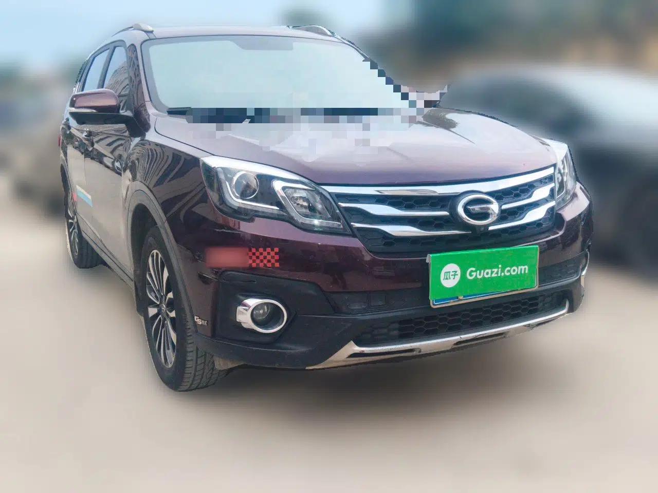 GAC Trumpchi GS5 Super 2015 2.0L Automatic Two-Wheel Drive Luxury Navigation Edition — миниатюра 3