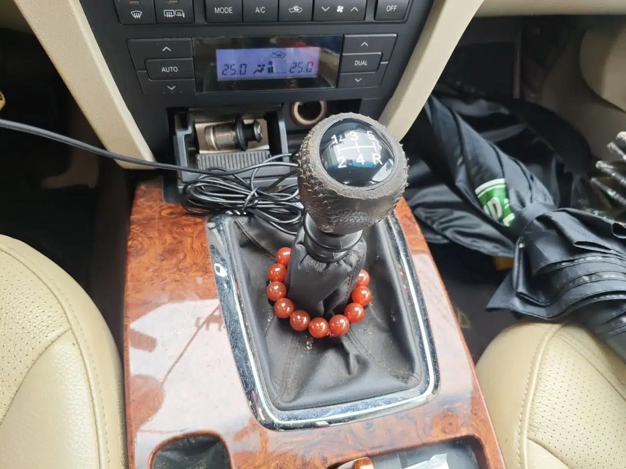 GAC Trumpchi GA5 2012 1.8L Manual Elite Model — миниатюра 15
