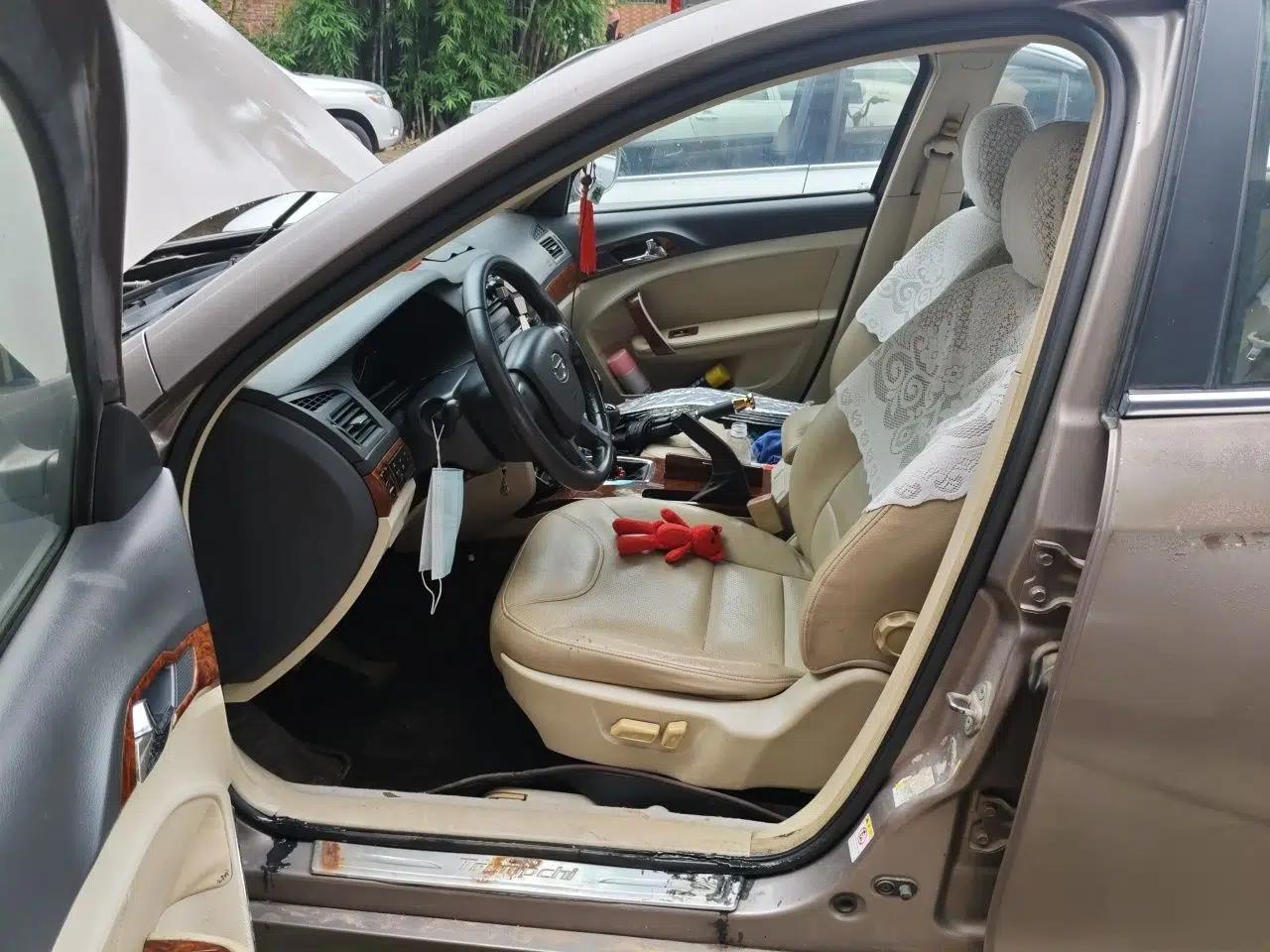 GAC Trumpchi GA5 2012 1.8L Manual Elite Model — миниатюра 16