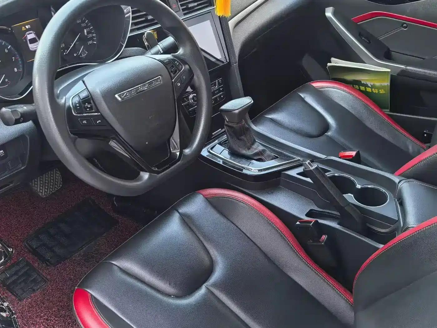 Venucia D60 2018 1.6L CVT Intelligent Elite Edition — миниатюра 9