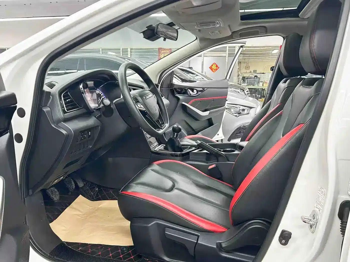 Venucia D60 2018 1.6L Manual Intelligent Elite Edition — миниатюра 7