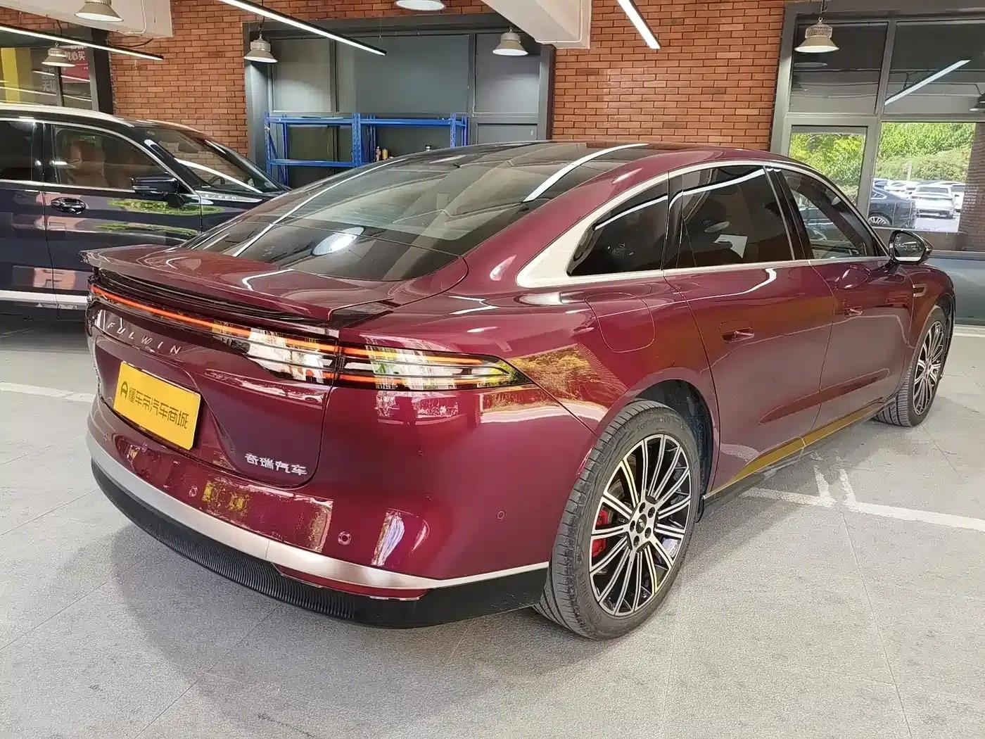 Fengyun A9L 2025 All-Wheel Drive High-Performance Peak Edition — миниатюра 4