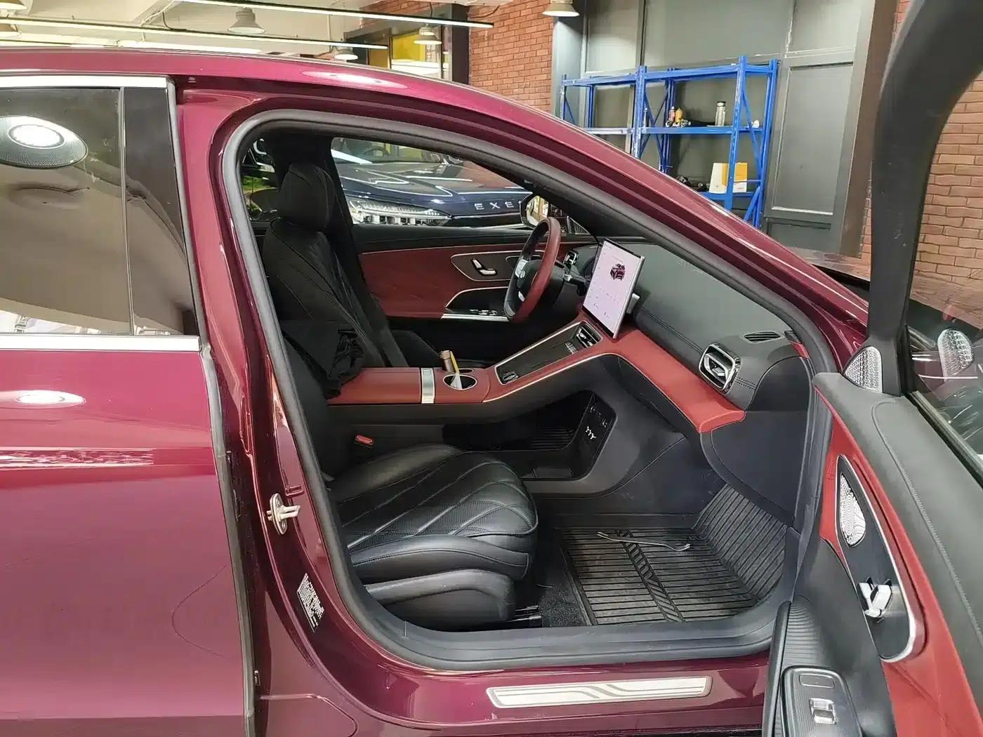 Fengyun A9L 2025 All-Wheel Drive High-Performance Peak Edition — миниатюра 9