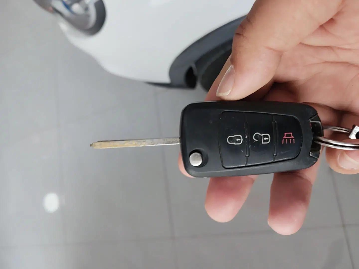 Haval H1 2015 1.5L Manual Urban Model — миниатюра 12