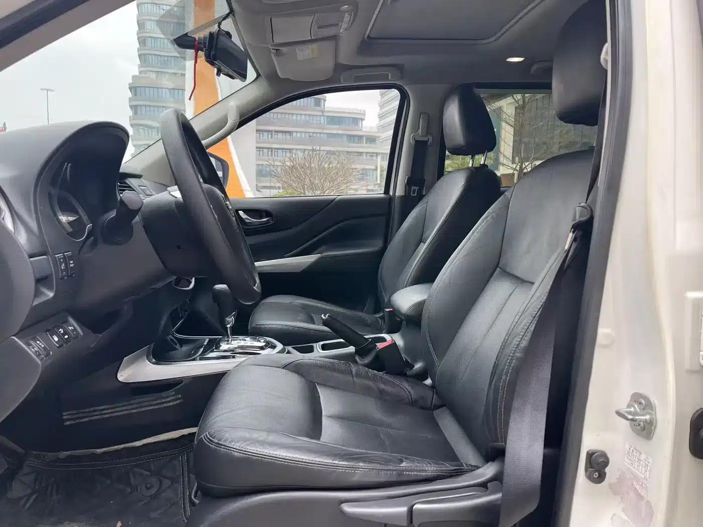 Terra 2018 2.5L Automatic 2WD Luxury Edition — миниатюра 9
