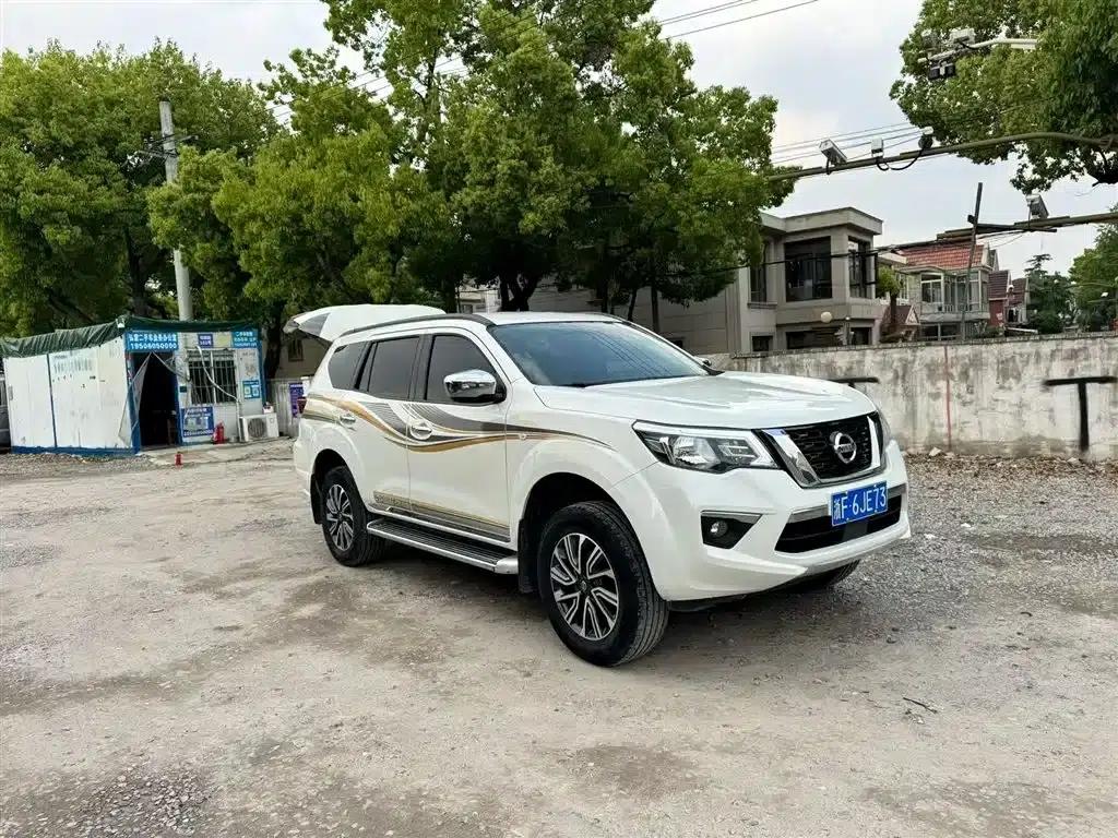Nissan Terra 2020 2.5L XE Manual 2WD Elite Edition — миниатюра 2