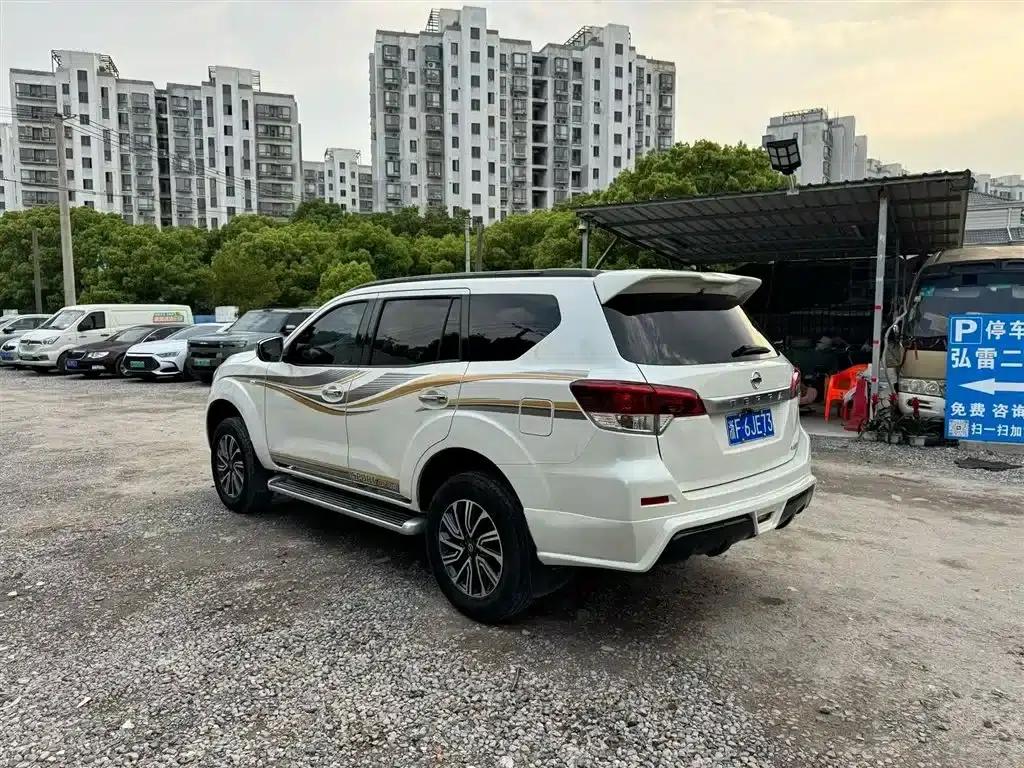 Nissan Terra 2020 2.5L XE Manual 2WD Elite Edition — миниатюра 3