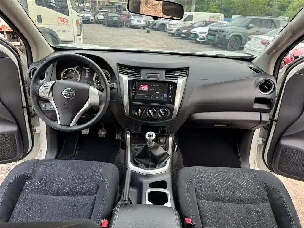 Nissan Terra 2020 2.5L XE Manual 2WD Elite Edition — миниатюра 8
