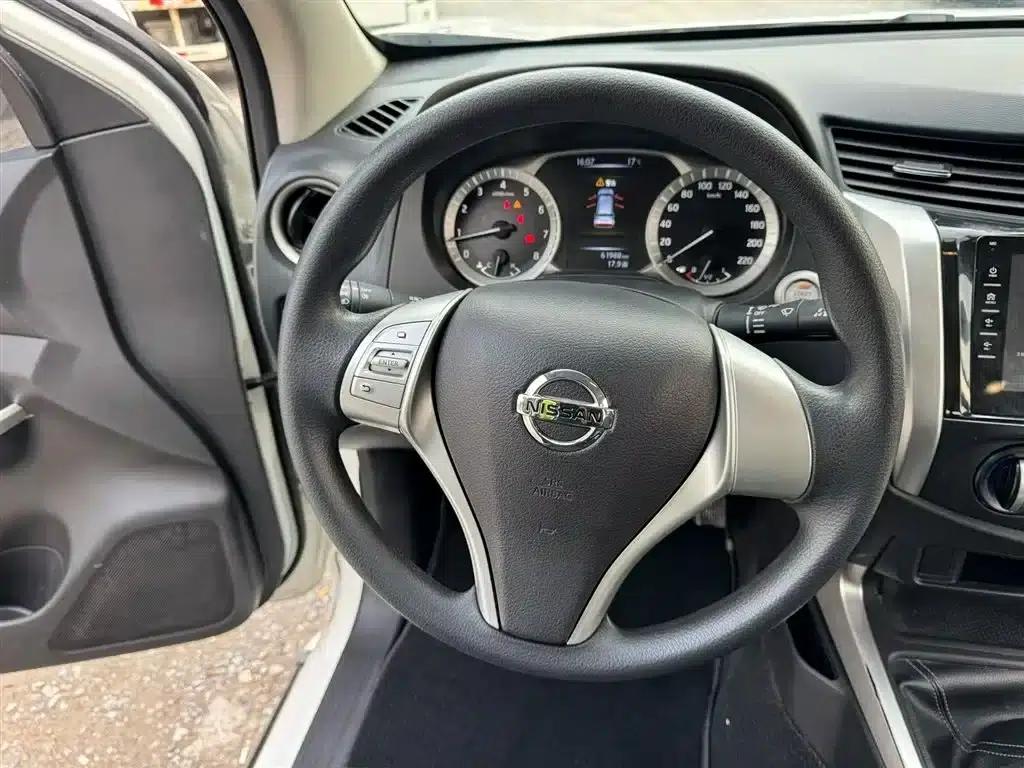 Nissan Terra 2020 2.5L XE Manual 2WD Elite Edition — миниатюра 9