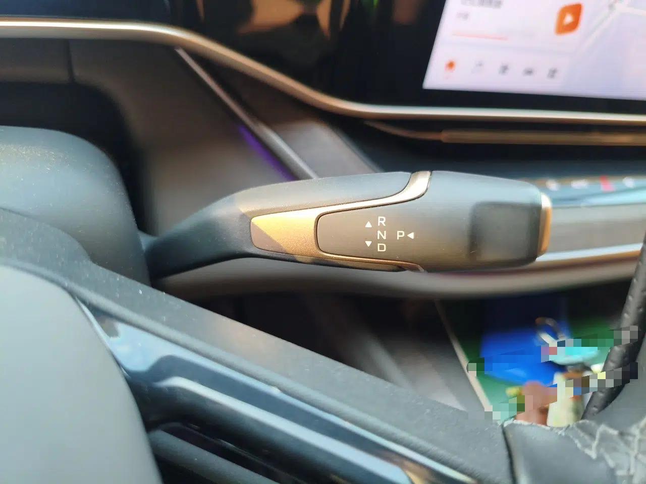Hongqi Tiangong 08 2025 680 All-Wheel Drive Smart Selection Edition — миниатюра 15