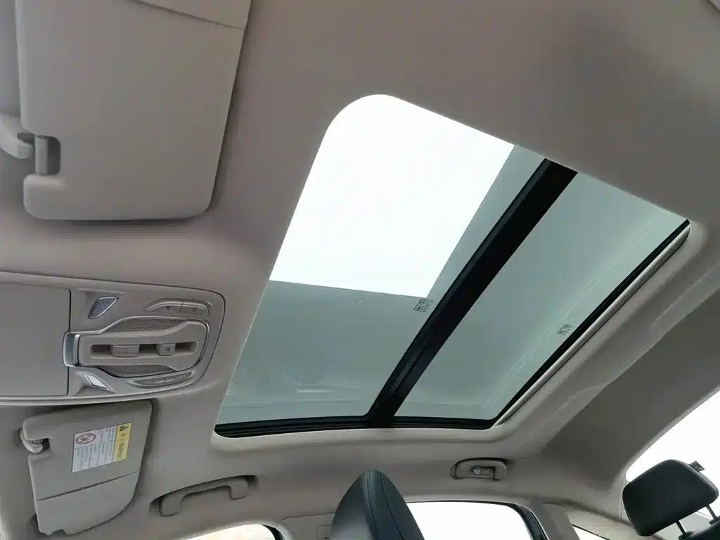 Roewe D7 2023 DMH 125km Premium Edition — миниатюра 14
