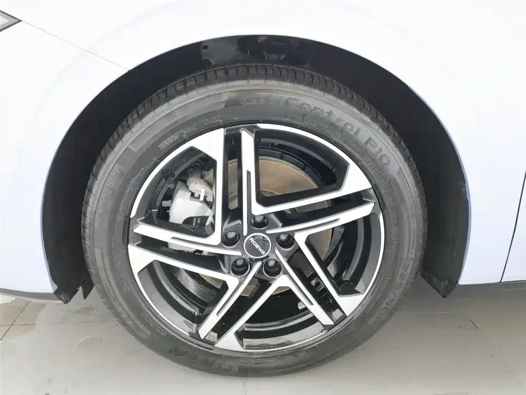 Roewe D7 2023 DMH 125km Premium Edition — миниатюра 17