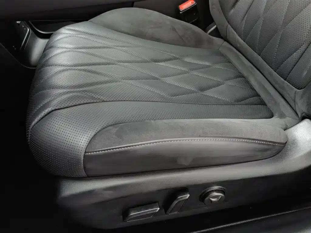 Roewe D7 2023 DMH 125km Premium Edition — миниатюра 20