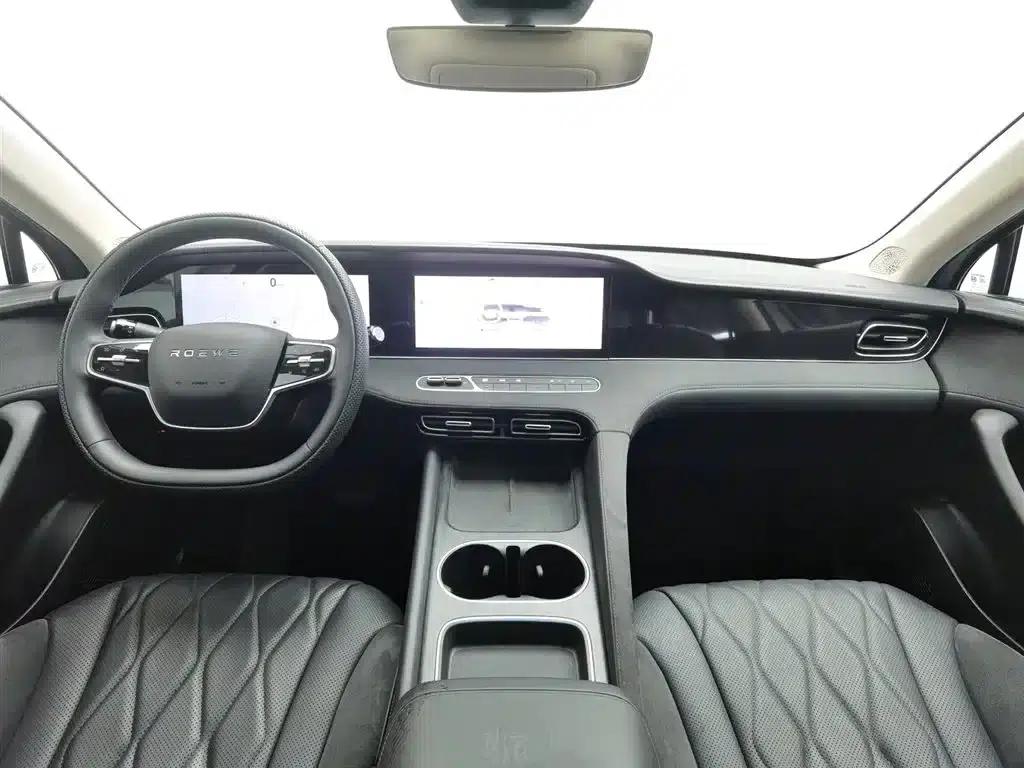Roewe D7 2023 DMH 125km Premium Edition — миниатюра 5