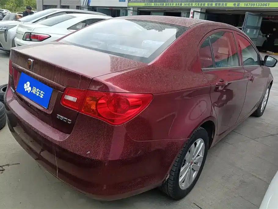 Roewe 350 2015 1.5L Automatic Deluxe Sunroof Edition — миниатюра 3