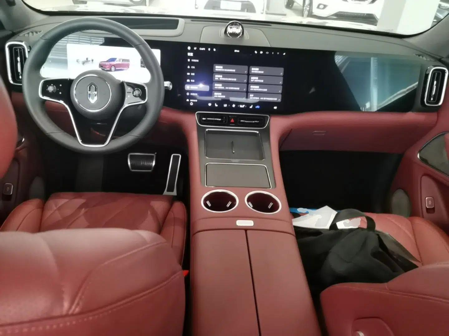 Hima AITO M8 2025 Extended-Range Ultra Version 53.4 kWh 5-Seater Edition — миниатюра 13