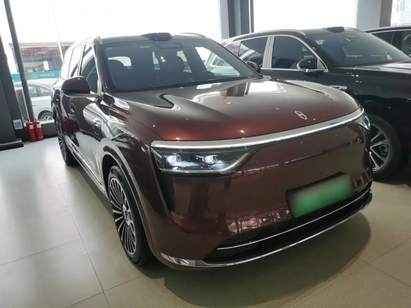 Hima AITO M8 2025 Extended-Range Ultra Version 53.4 kWh 5-Seater Edition — миниатюра 3