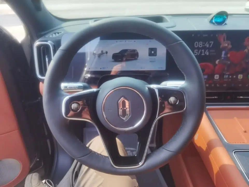 Hima AITO M8 2025 Extended-Range Max+ Version 53.4 kWh 5-Seater Edition — миниатюра 14