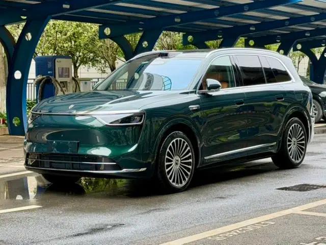 Hima AITO M8 2025 Extended-Range Ultra Version 53.4 kWh 6-Seater Edition