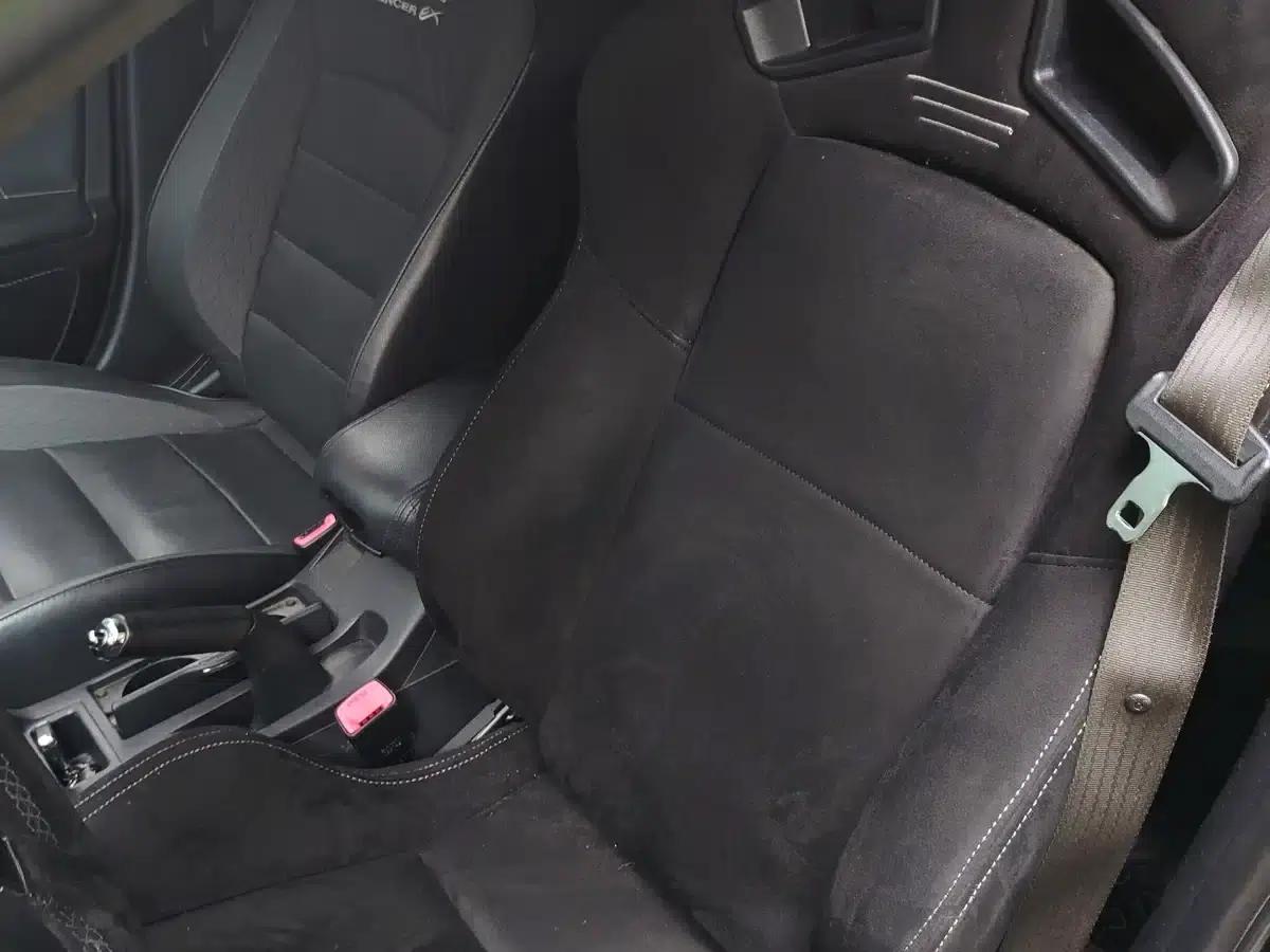 Lancer EX 2015 1.8L Manual Phantom Edition — миниатюра 6