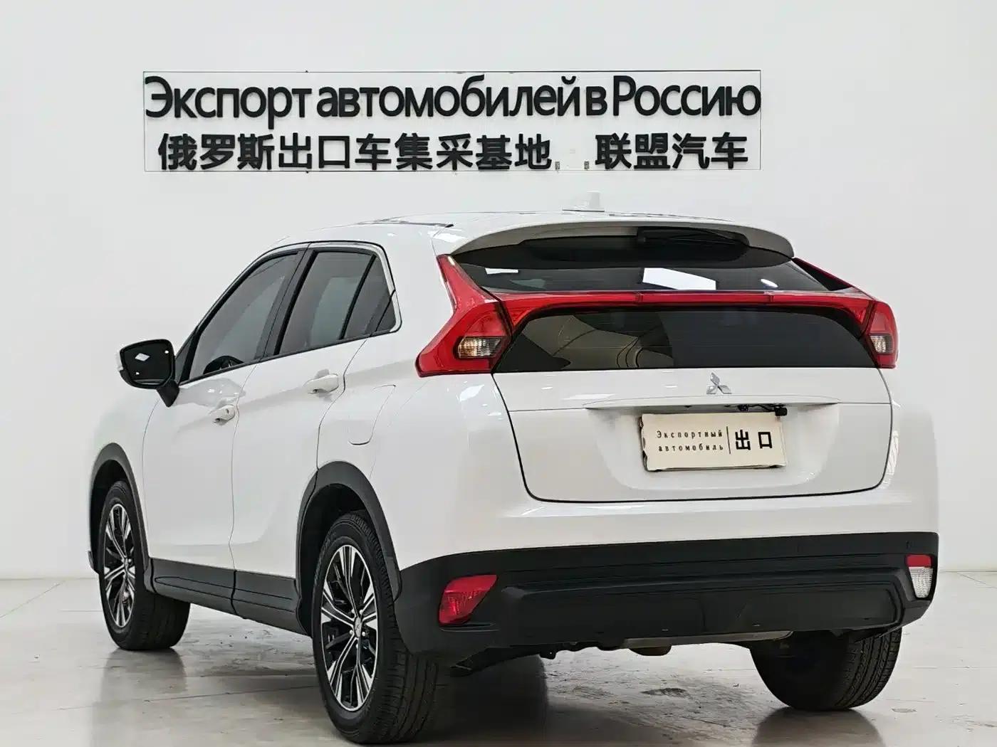 Eclipse Cross 2022 1.5T CVT 2WD Fearless Edition — миниатюра 4