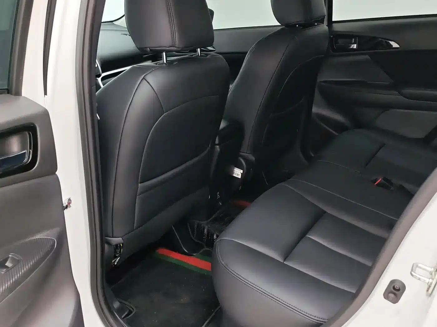 Eclipse Cross 2022 1.5T CVT 2WD Fearless Edition — миниатюра 7