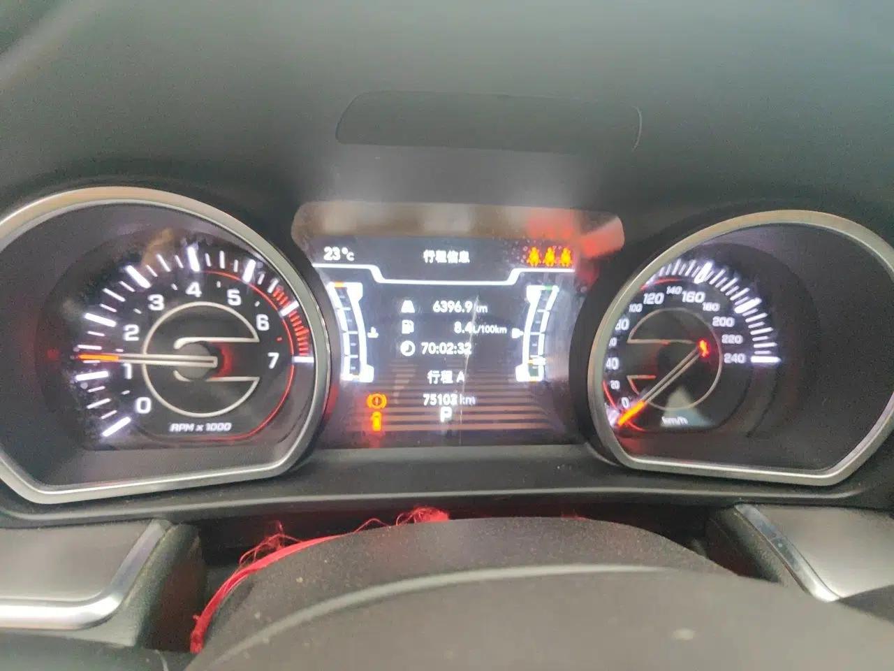 Jeep Grand Commander 2020 2.0T Two-Wheel Drive Elite Version — миниатюра 12